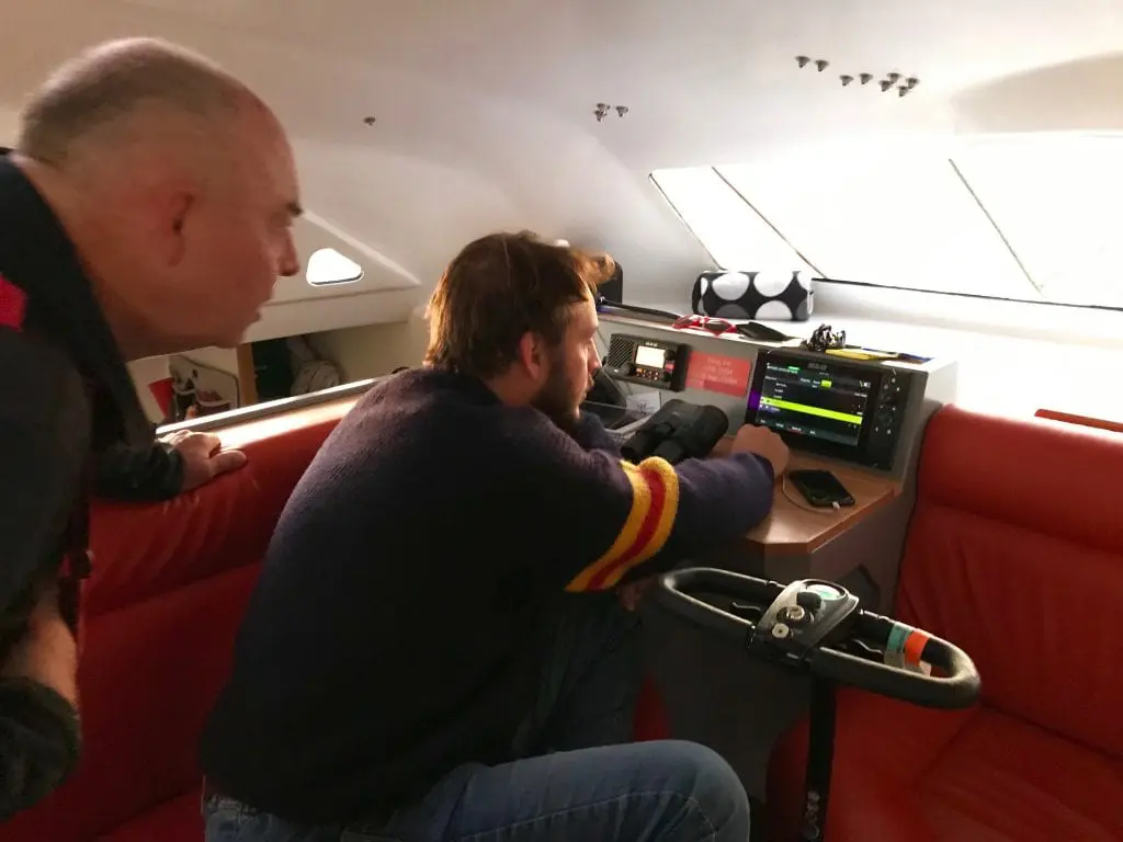 accessible dazcat 1495 catamaran wheelchair accessible sailing cruising multihull multimarine