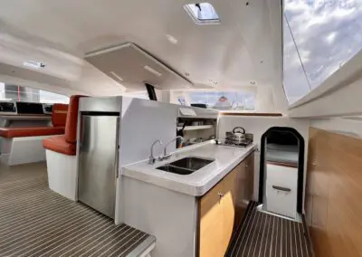 Dazcat 1295 saloon
