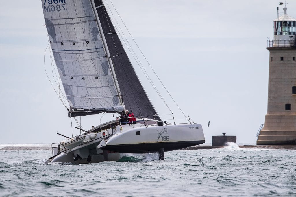 Dazcat 995 easy Tiger hull flying Plymouth breakwat