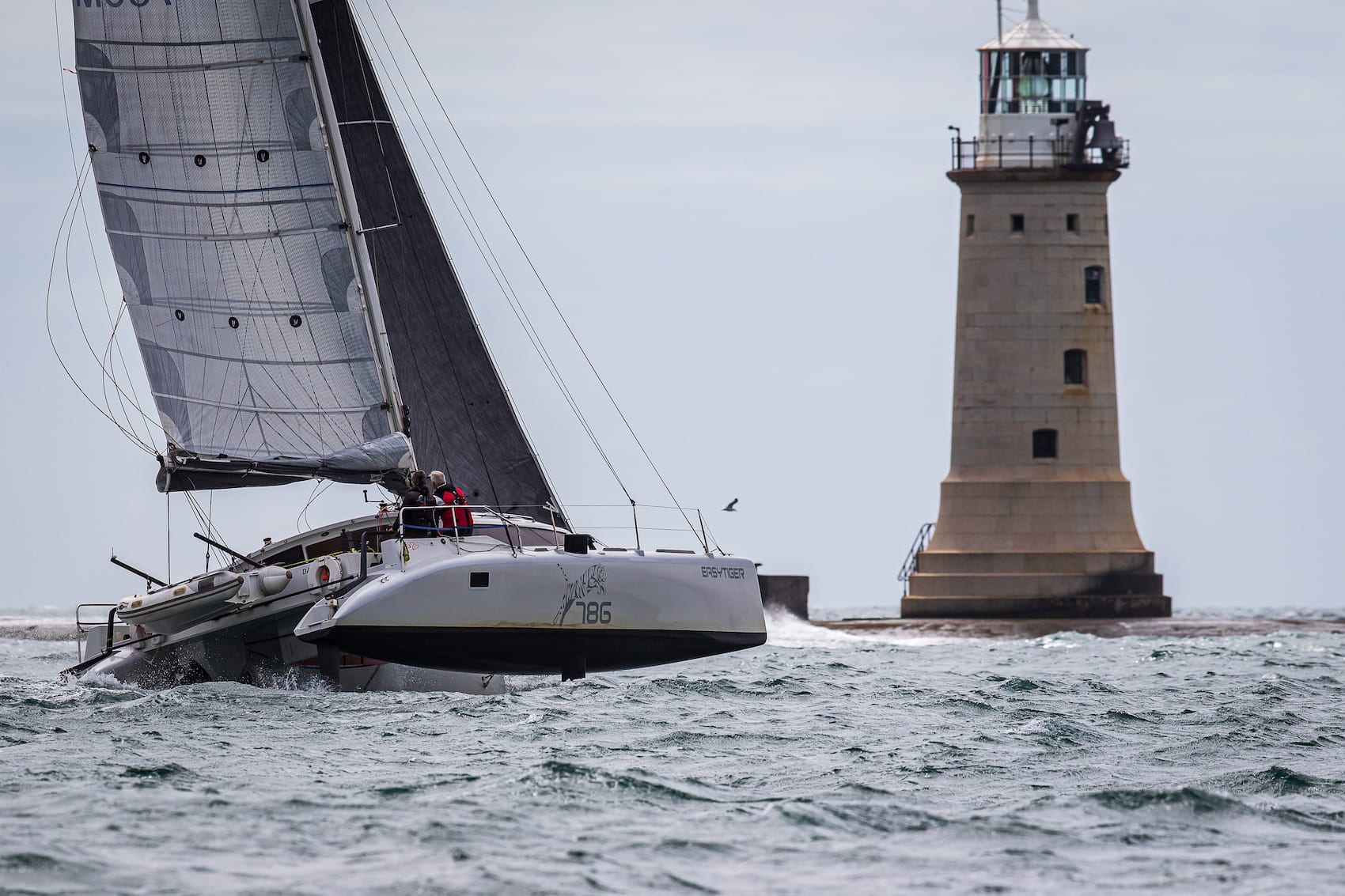 Dazcat 995 easy Tiger hull flying Plymouth breakwater